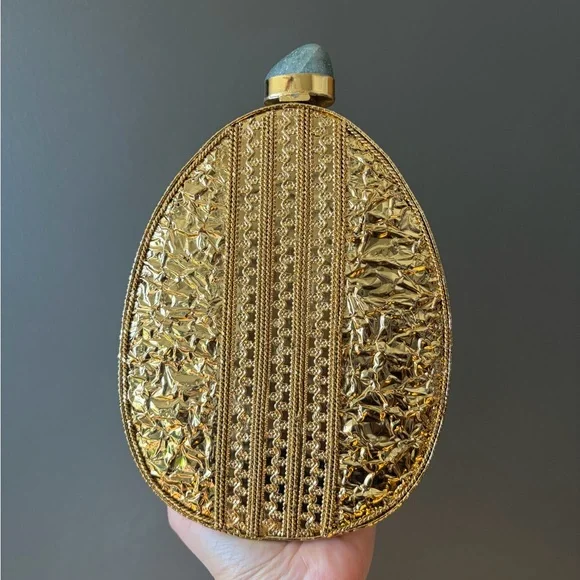 Elegant Gold and Iridescent Shell Women's Bag - Picture 4 of 7